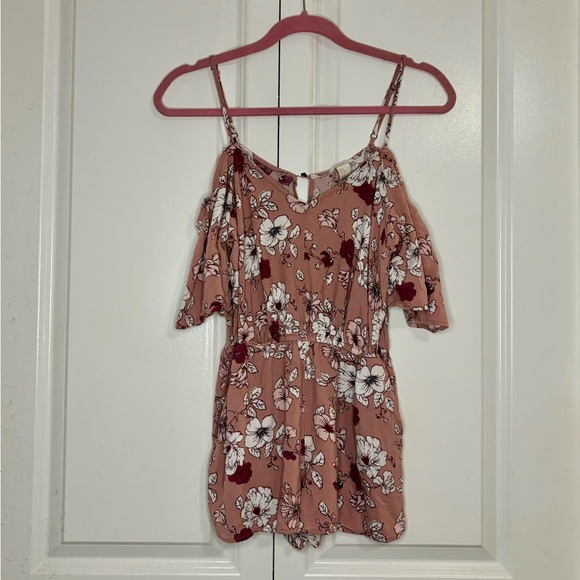 Forever 21 Pants - Elegant pink floral romper
